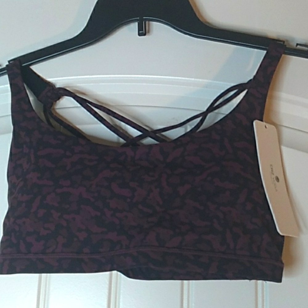 STRAPPY YOGA BRA
